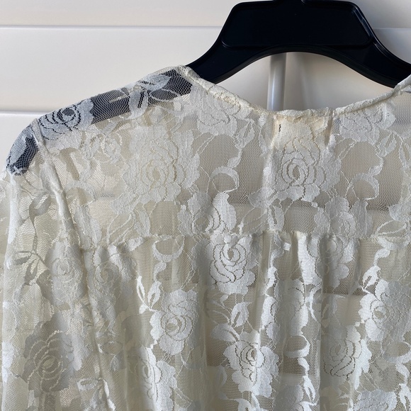 Pins & Needles Lace Kimono Top in Ivory (Size S) - Picture 5 of 9
